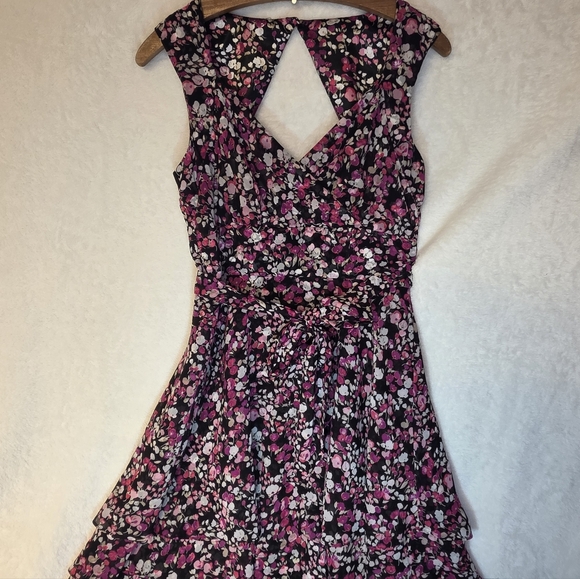 WHBM Floral Pink and Black Fit-and-Flare Ruffle Midi Dress Size 4 Cut-out Back. - Picture 4 of 13